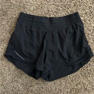 Lululemon Hotty Hot shorts